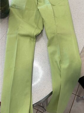 Liz Claiborne Women’s Pants in Light Green